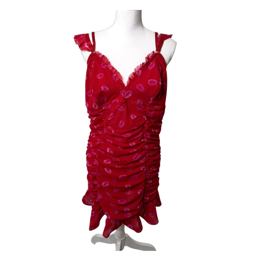 Torrid Curve Red Lip Print Bodycon Dress 2 Ruched Mesh Ruffle Chemise Valentines